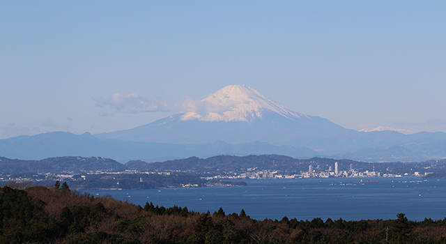 東京湾と富士山